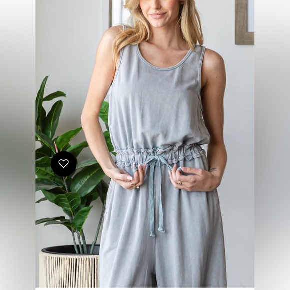 Oli & Hali 🩵 Washed Lace Detail Jumpsuit - Picture 3 of 5